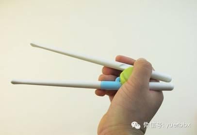 飯碗很重要，這些餐具不能給寶寶用！