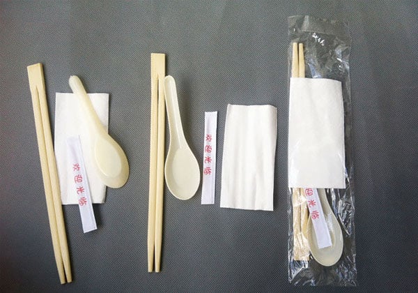 深圳廠家直銷(xiāo)一次性筷子勺子牙簽紙巾四件套餐具